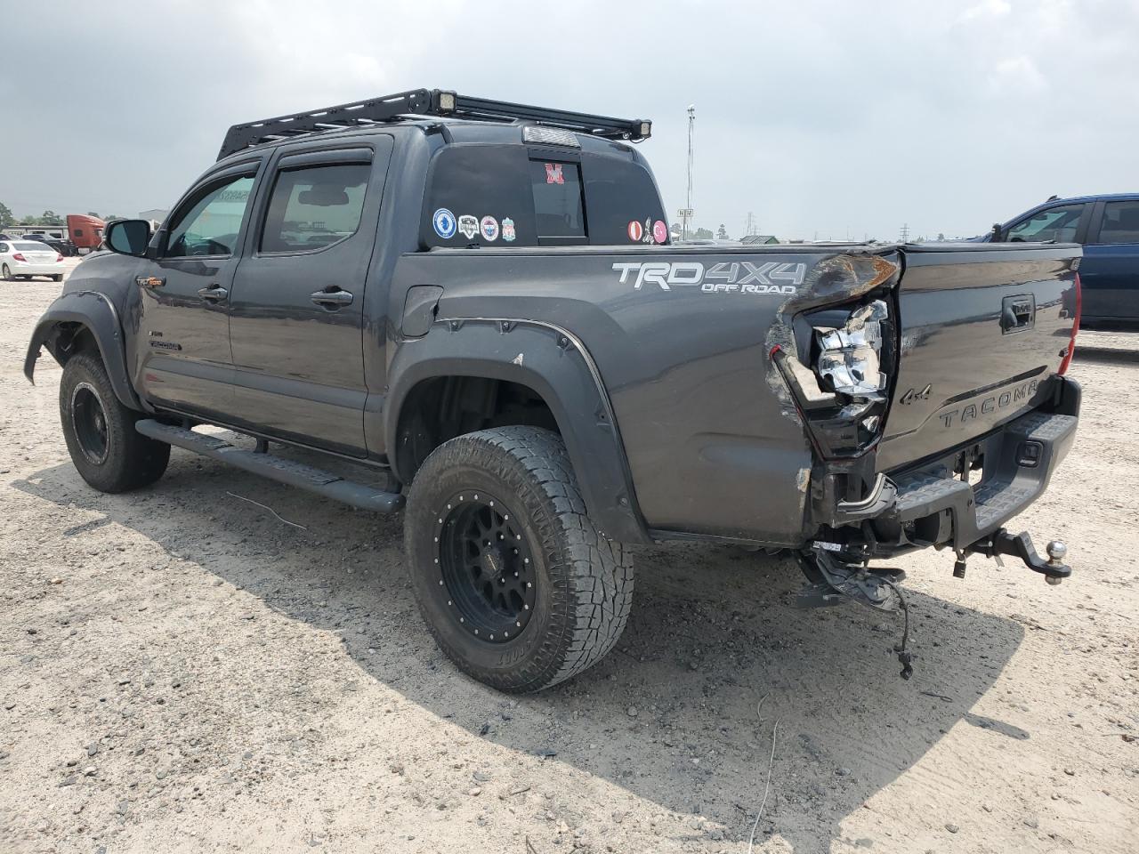 3TMCZ5AN9JM186601 2018 Toyota Tacoma Double Cab