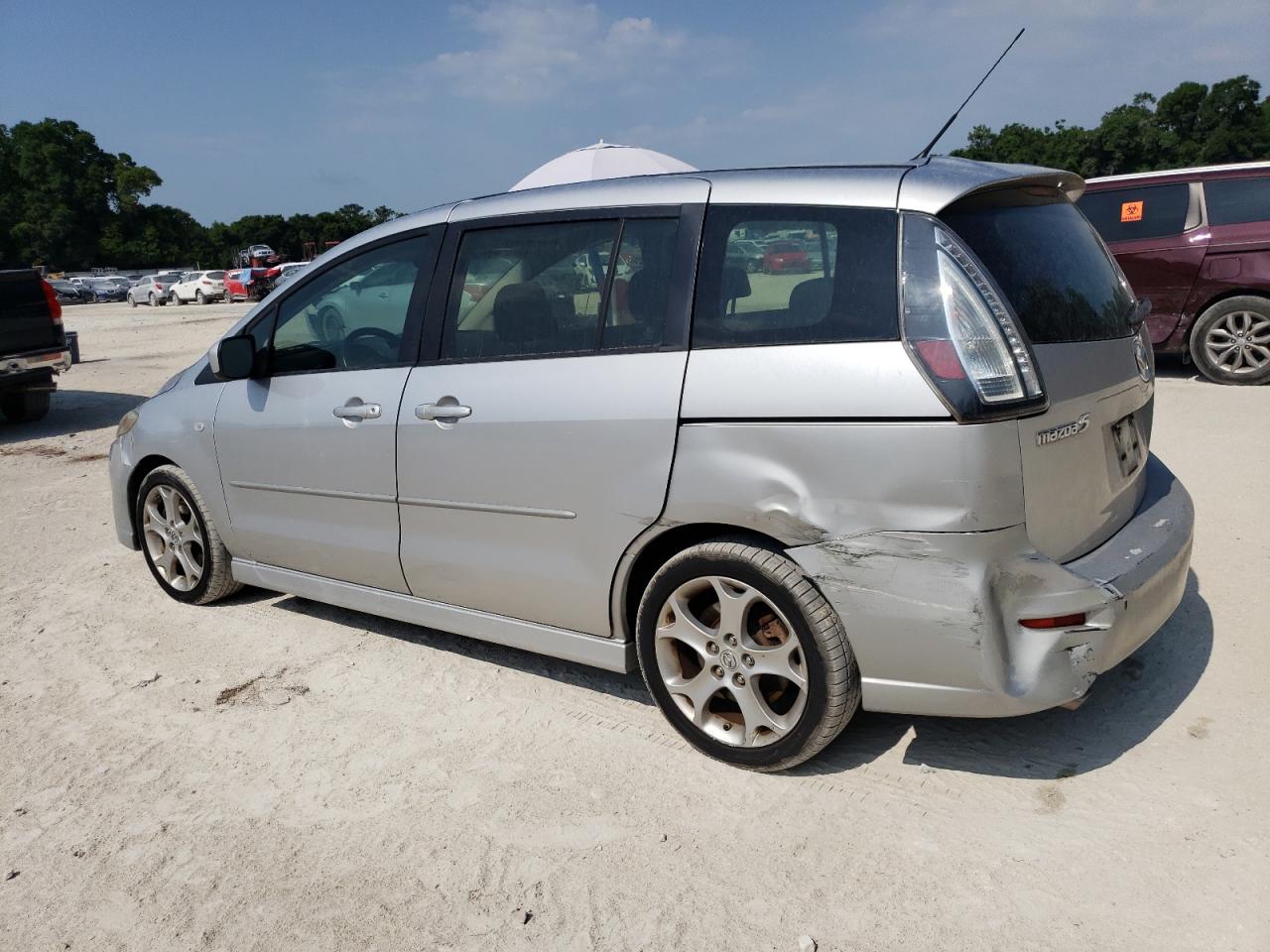 JM1CR29L180311296 2008 Mazda 5