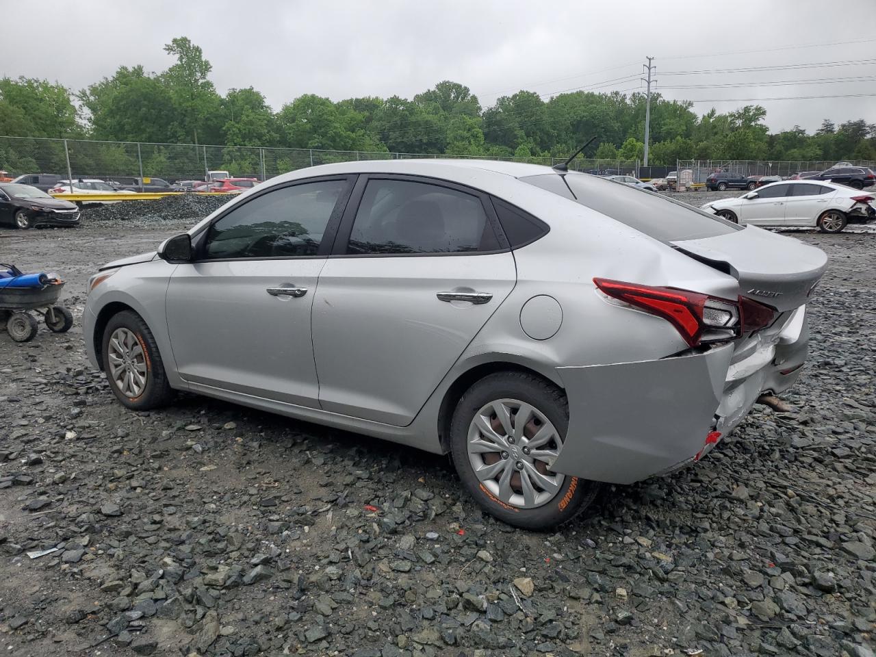 3KPC24A35JE005677 2018 Hyundai Accent Se