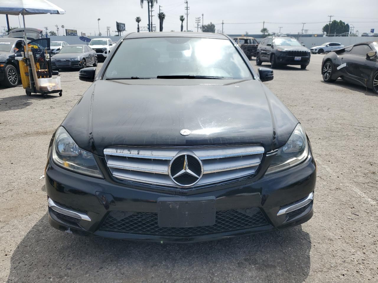 2013 Mercedes-Benz C 250 vin: WDDGF4HB6DR274451