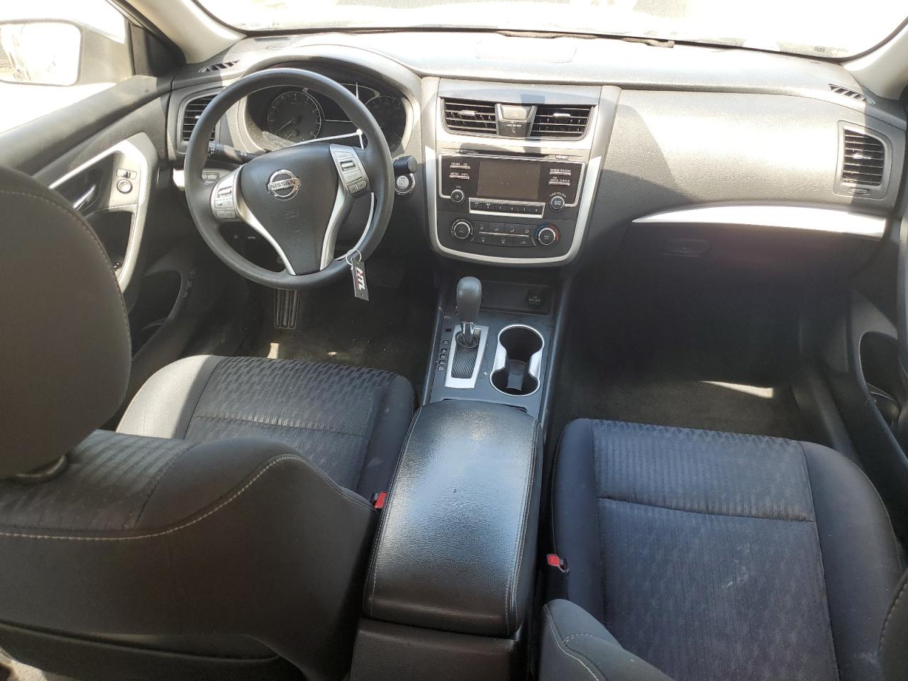 1N4AL3AP4JC120592 2018 Nissan Altima 2.5