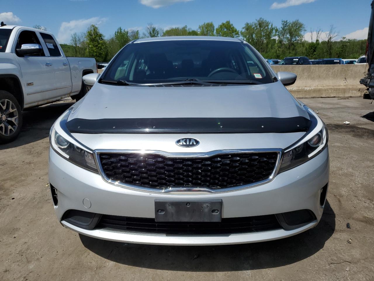 2017 Kia Forte Lx vin: 3KPFK4A79HE112158