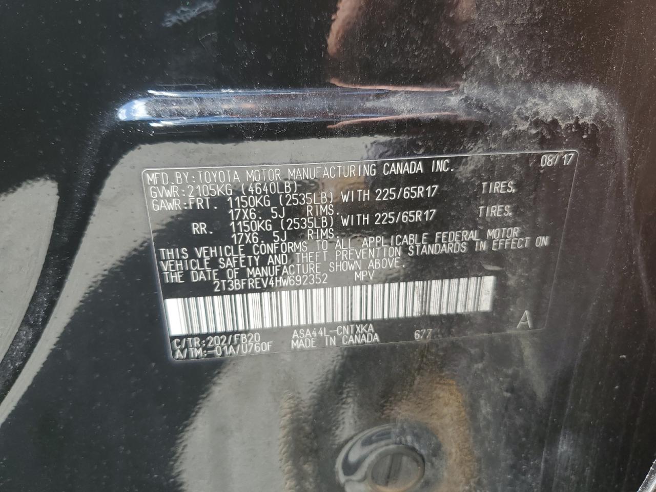 2T3BFREV4HW692352 2017 Toyota Rav4 Le