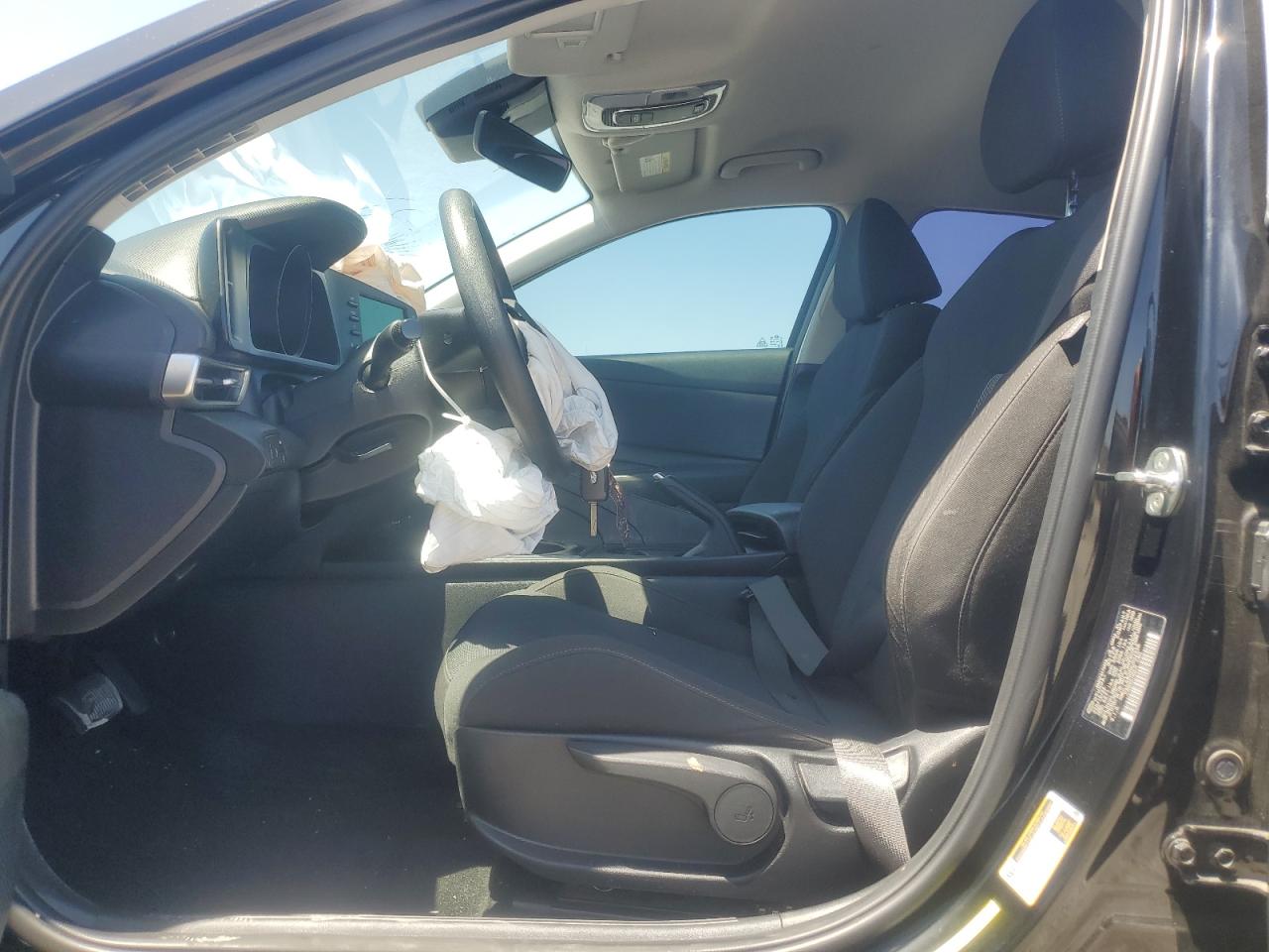 KMHLL4AG0NU332538 2022 Hyundai Elantra Se