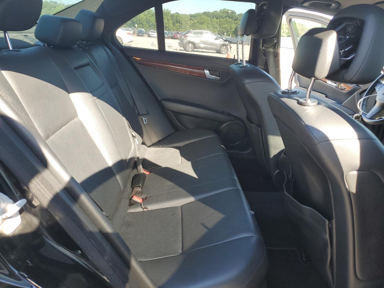 WDDGF8BB1BR163397 2011 Mercedes-Benz C 300 4Matic