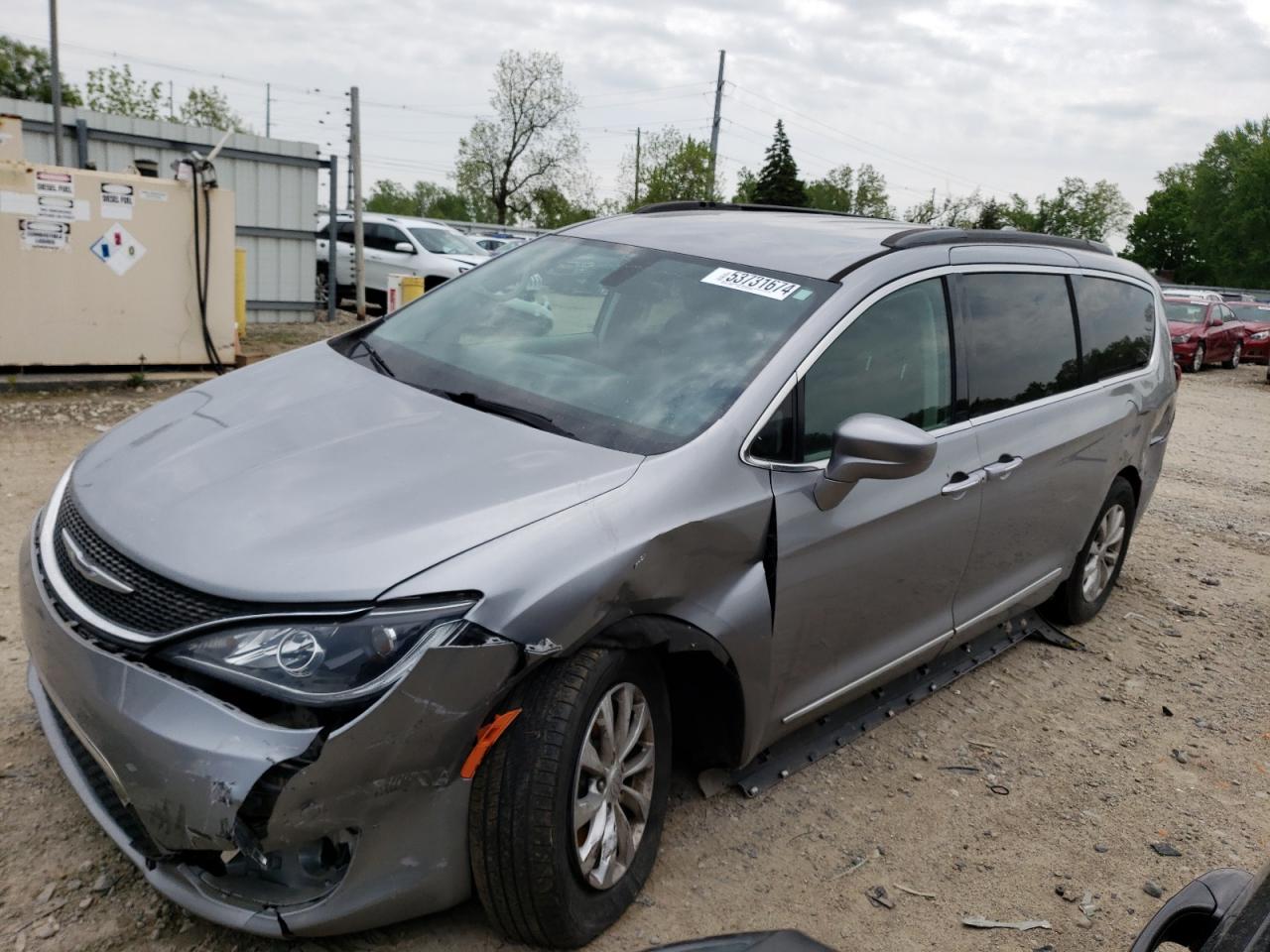 2C4RC1BGXHR500831 2017 Chrysler Pacifica Touring L