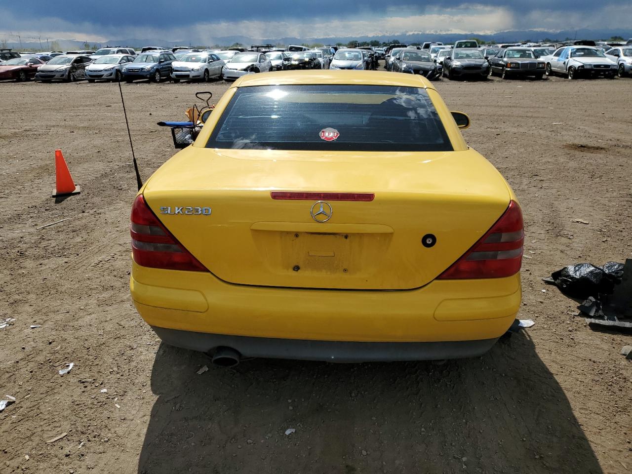 WDBKK47F6WF056209 1998 Mercedes-Benz Slk 230 Kompressor