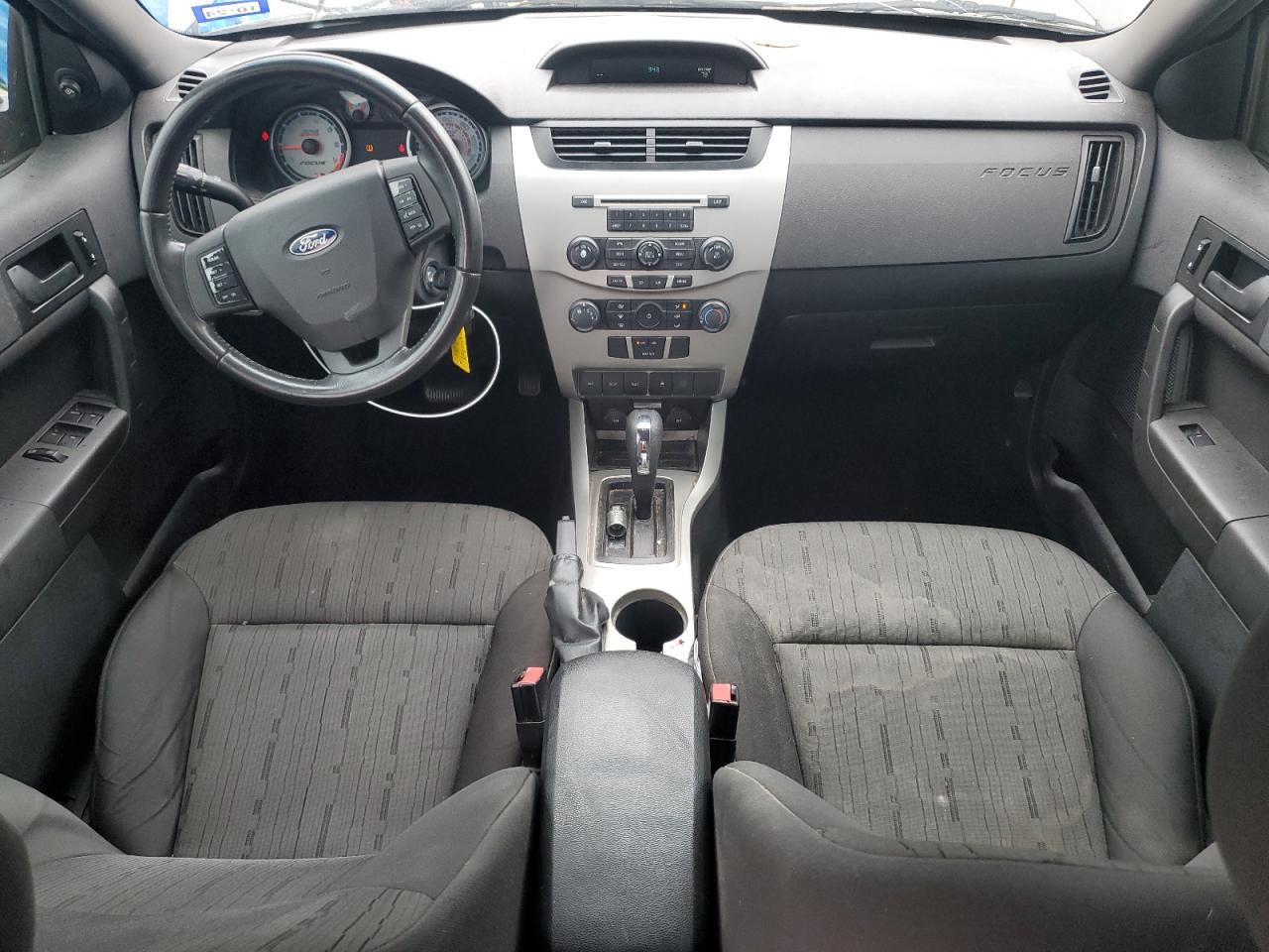 1FAHP3FN3AW176287 2010 Ford Focus Se