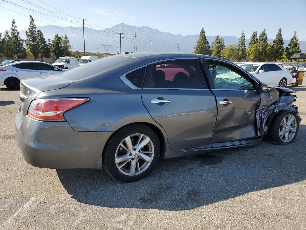 1N4AL3AP4FC183229 2015 Nissan Altima 2.5