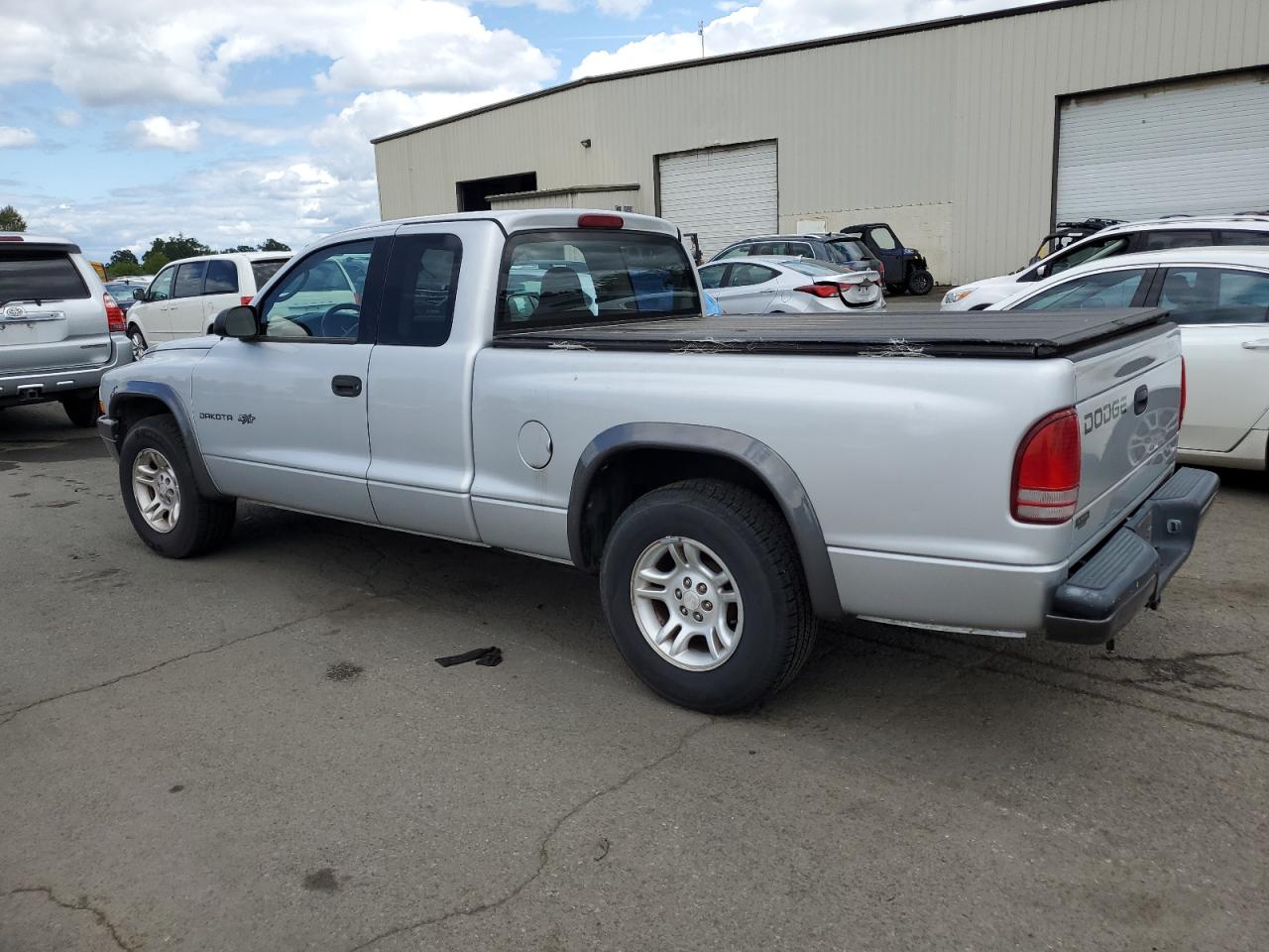 1B7GL12X02S710660 2002 Dodge Dakota Base