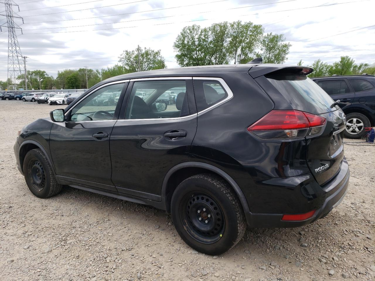 2018 Nissan Rogue S vin: KNMAT2MV3JP534342