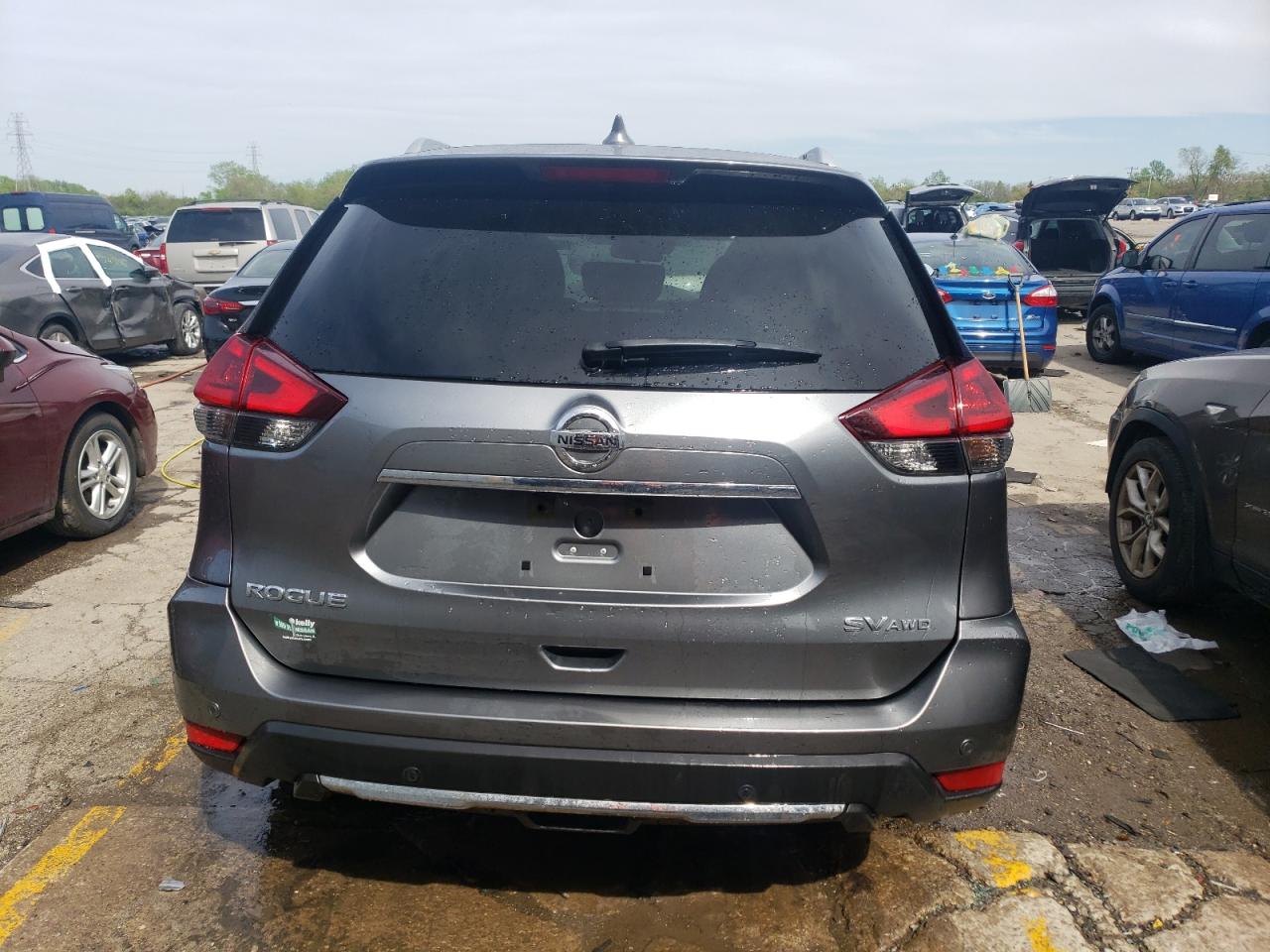 2019 Nissan Rogue S vin: KNMAT2MV4KP519950