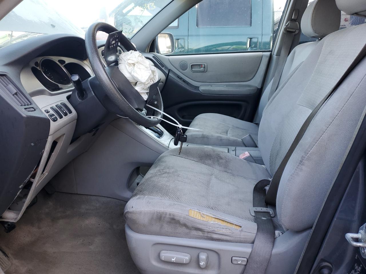 JTEDP21A340026951 2004 Toyota Highlander Base