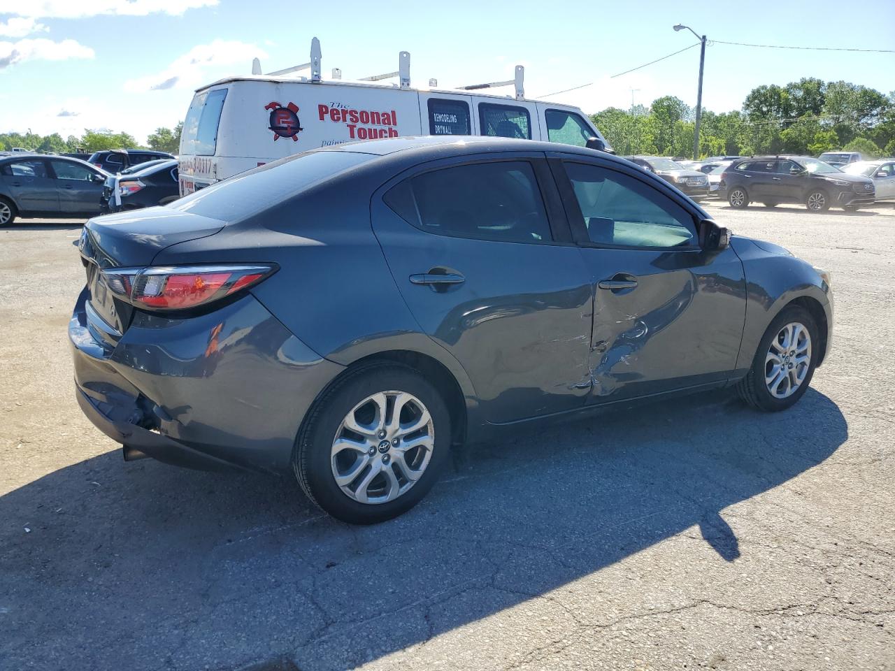 2018 Toyota Yaris Ia vin: 3MYDLBYV5JY321514