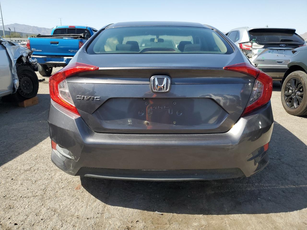 2017 Honda Civic Lx vin: 2HGFC2E57HH563041