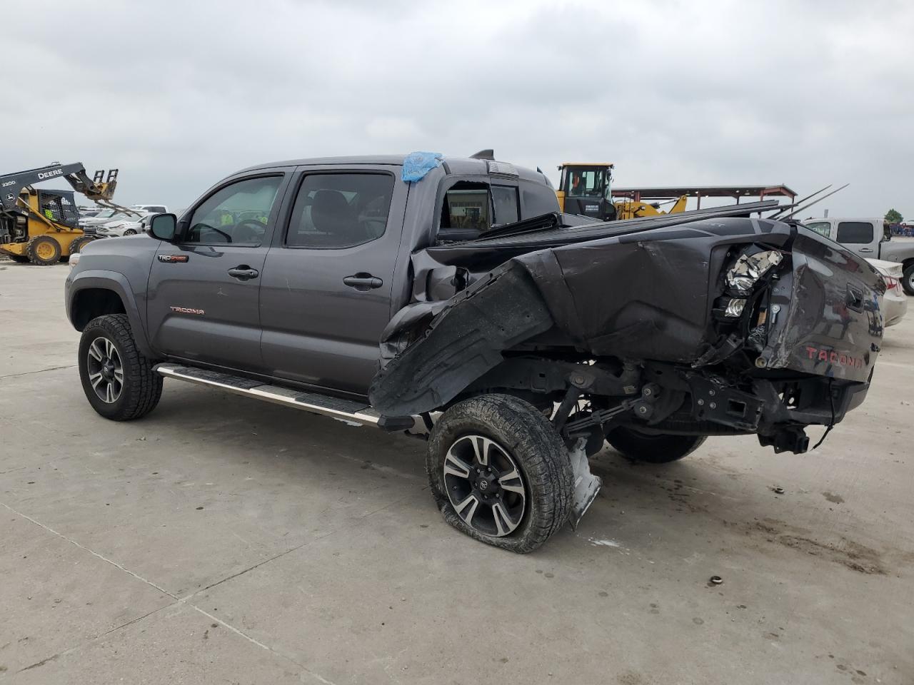 5TFAZ5CN1JX068038 2018 Toyota Tacoma Double Cab