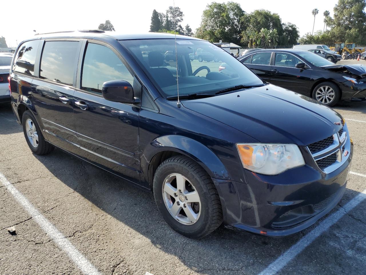 2C4RDGCGXDR626535 2013 Dodge Grand Caravan Sxt