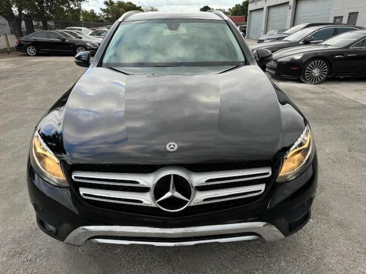 WDC0G4JB6JV017340 2018 Mercedes-Benz Glc 300