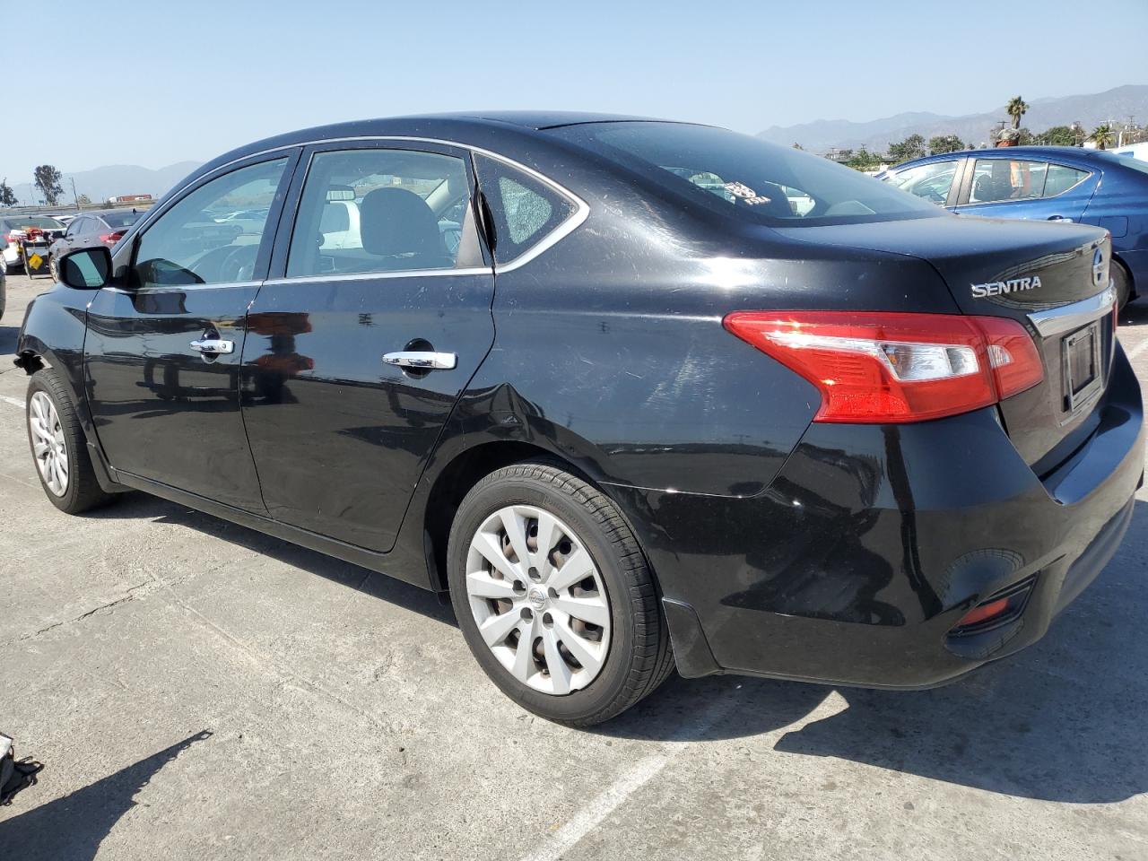 2016 Nissan Sentra S vin: 3N1AB7AP3GL684514