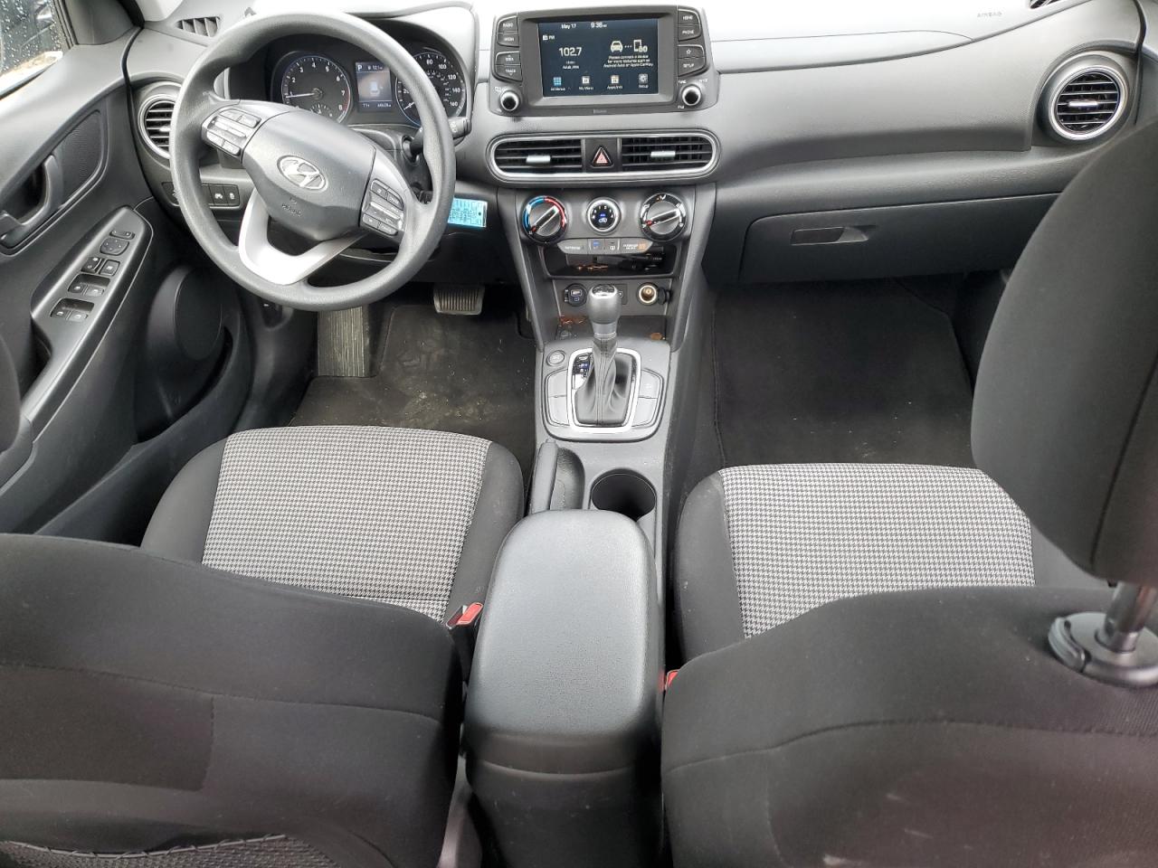 KM8K12AA4MU665972 2021 Hyundai Kona Se