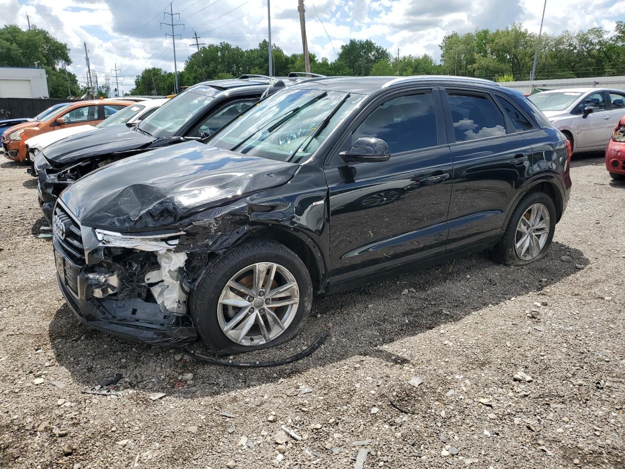 WA1BCCFS2JR004293 2018 Audi Q3 Premium