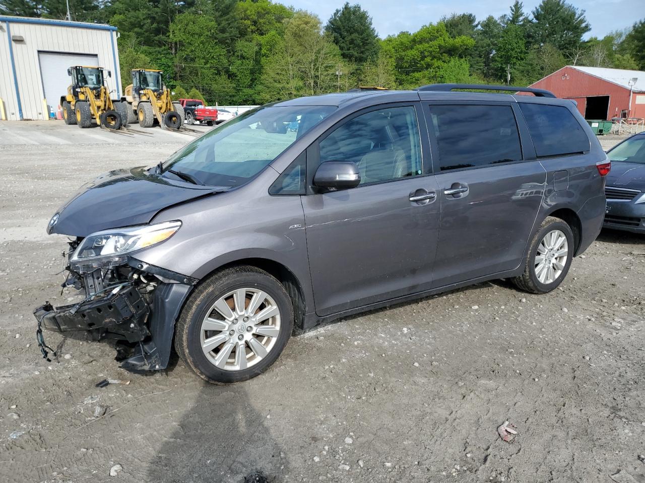 5TDDZ3DC2HS162704 2017 Toyota Sienna Xle