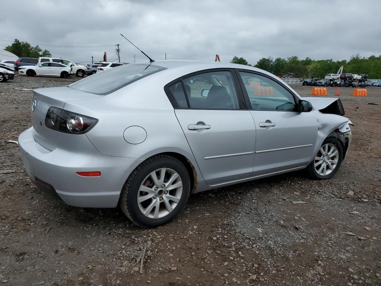 JM1BK32F271729918 2007 Mazda 3 I