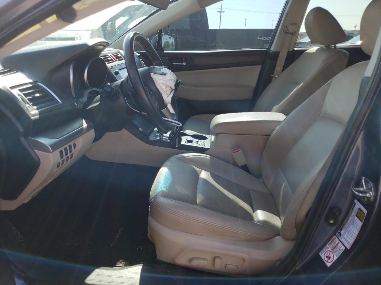 4S4BSENC3H3386681 2017 Subaru Outback 3.6R Limited