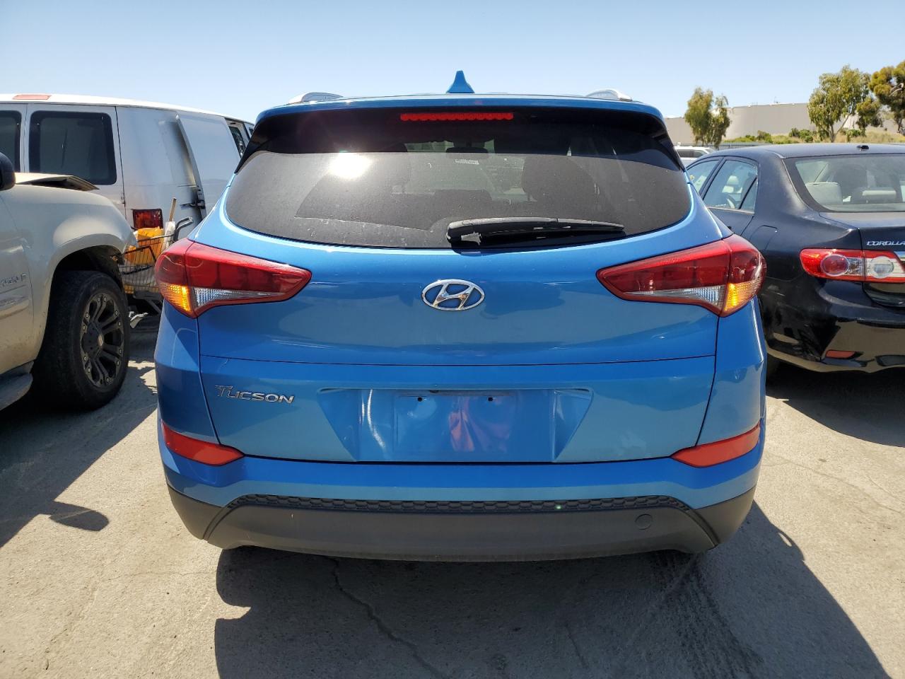 KM8J33A40JU726705 2018 Hyundai Tucson Sel