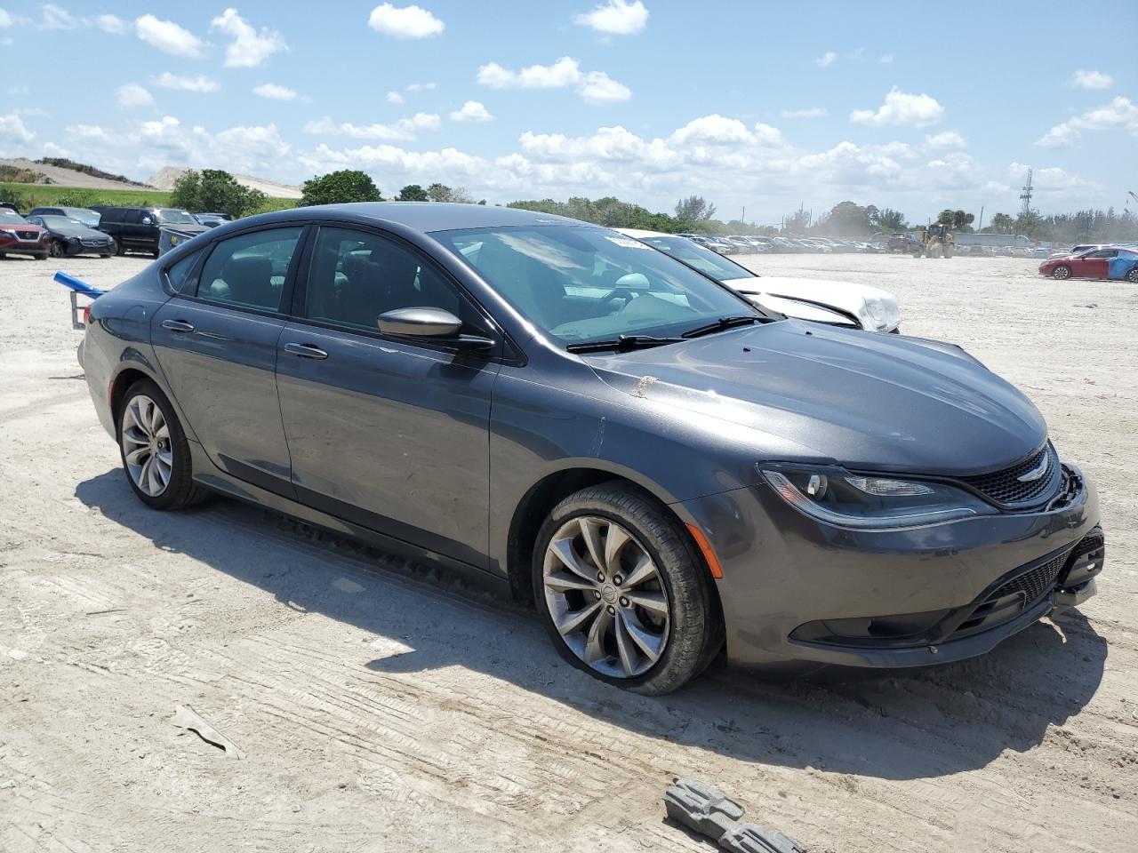 2015 Chrysler 200 S vin: 1C3CCCBG0FN629726