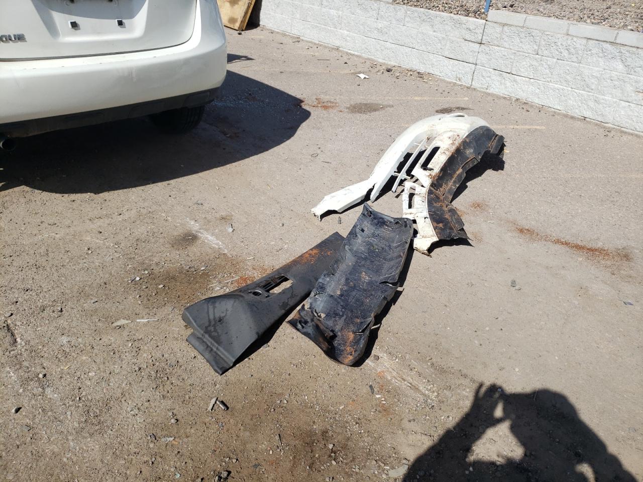 JN8AS5MT2BW157775 2011 Nissan Rogue S