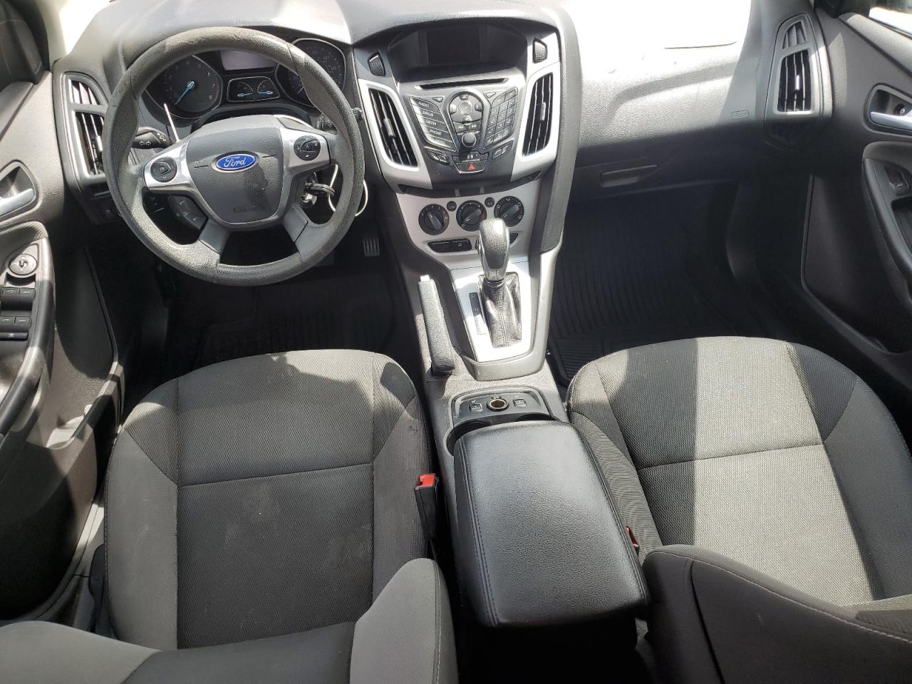 1FADP3K29EL431381 2014 Ford Focus Se