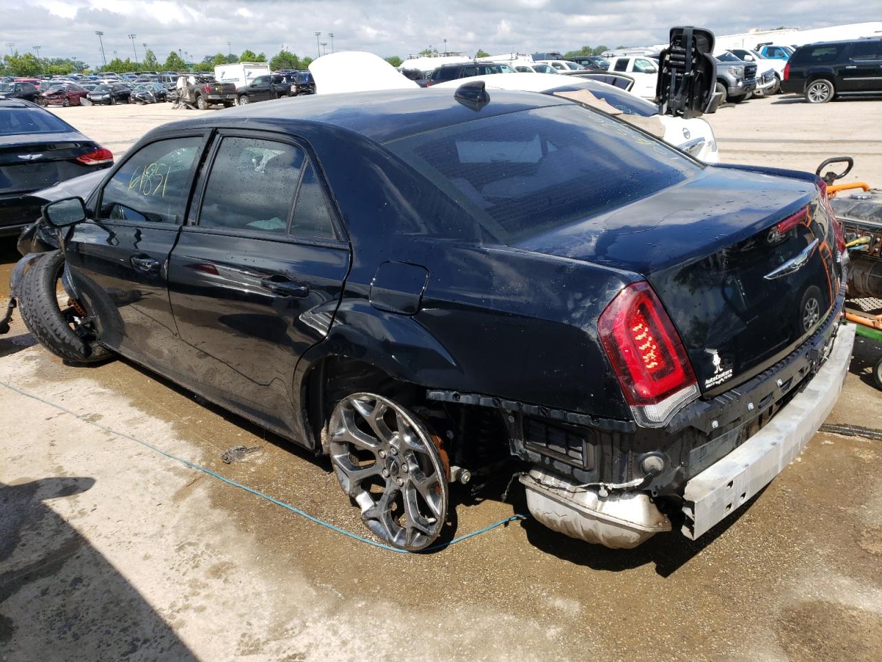 2018 Chrysler 300 S vin: 2C3CCABG2JH142789