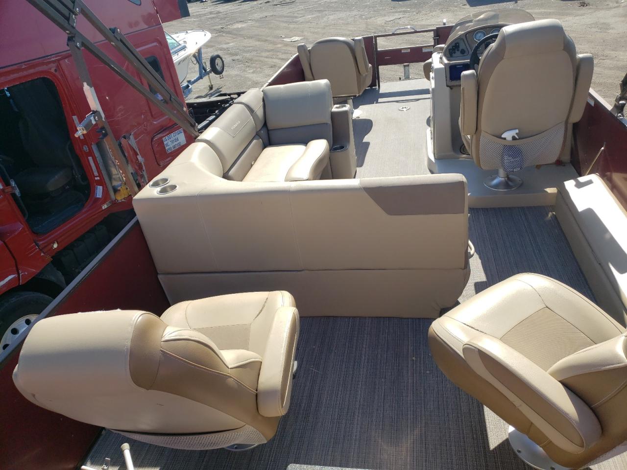 JBC95390J819 2019 Boat Pontoon