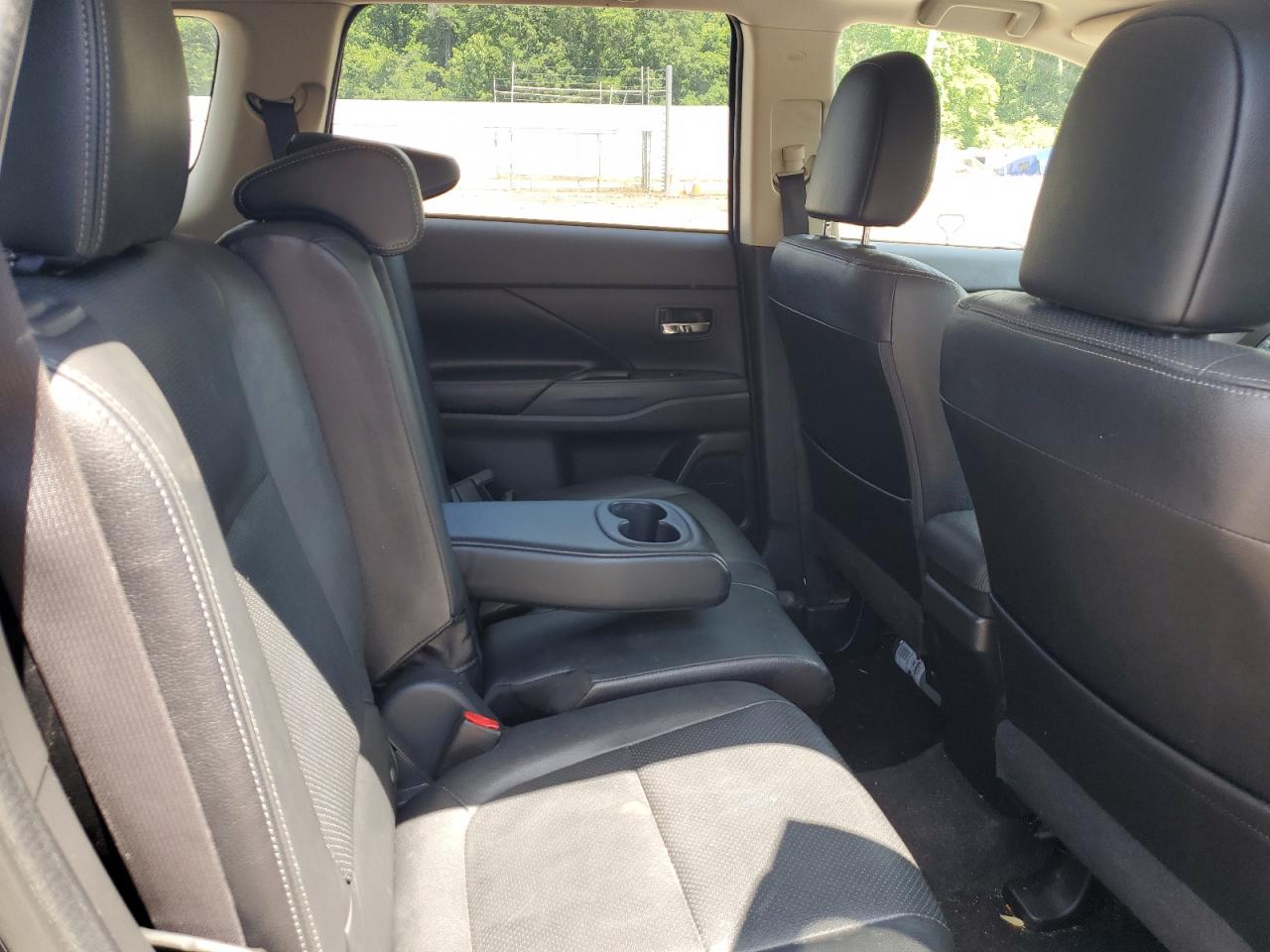 JA4JZ4AX4JZ002225 2018 Mitsubishi Outlander Gt