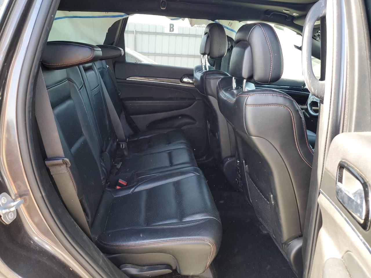 1C4RJFLGXKC584652 2019 Jeep Grand Cherokee Trailhawk