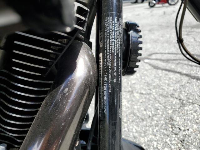 2017 HARLEY-DAVIDSON FXSE 1HD1TG919HB956625