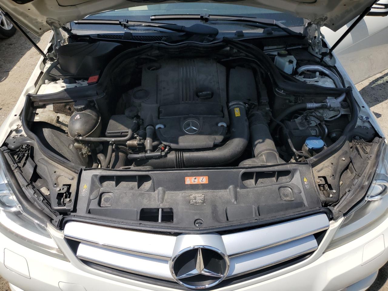 WDDGJ4HB6CF777511 2012 Mercedes-Benz C 250