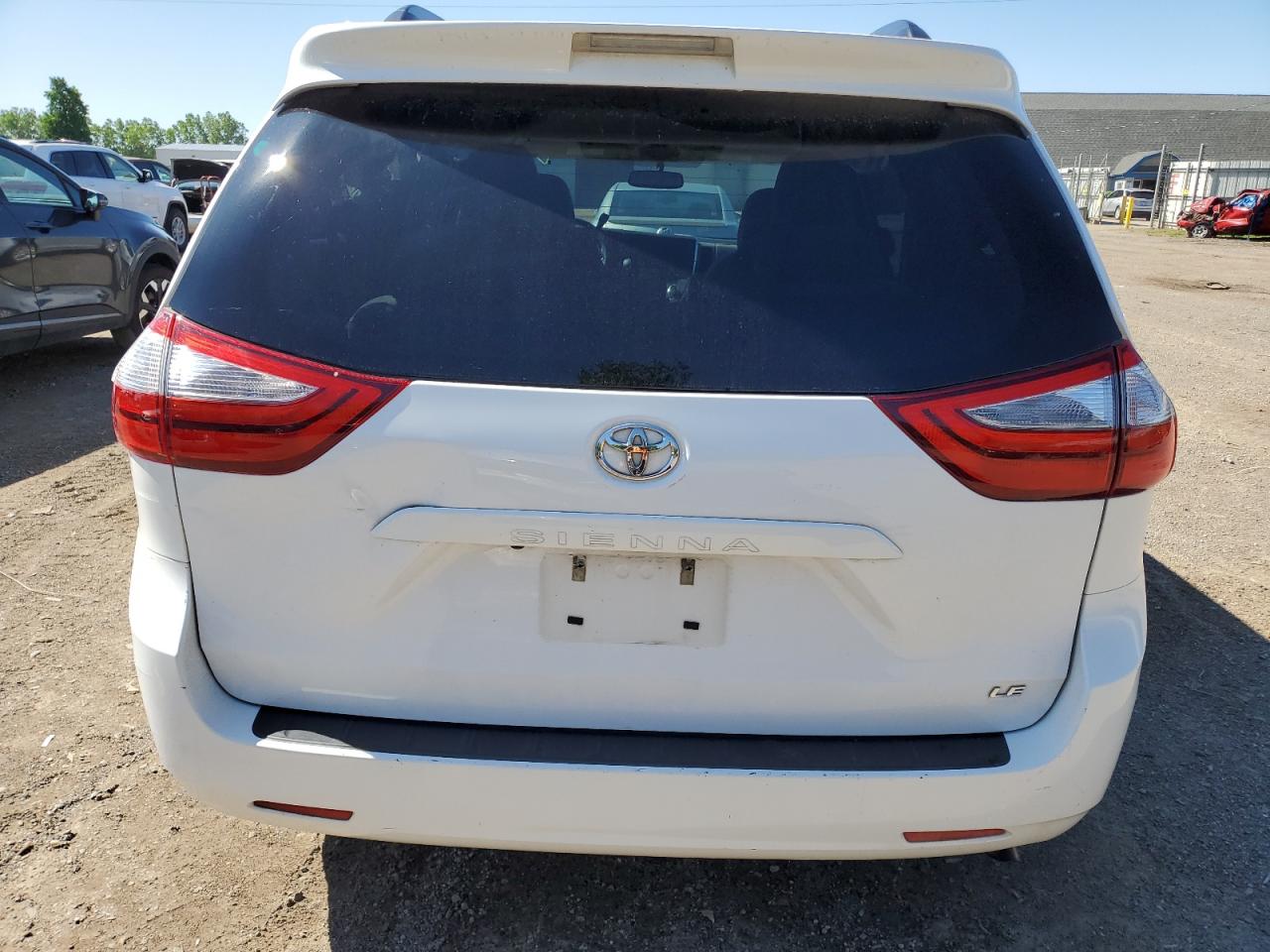 5TDKK3DC0GS765287 2016 Toyota Sienna Le