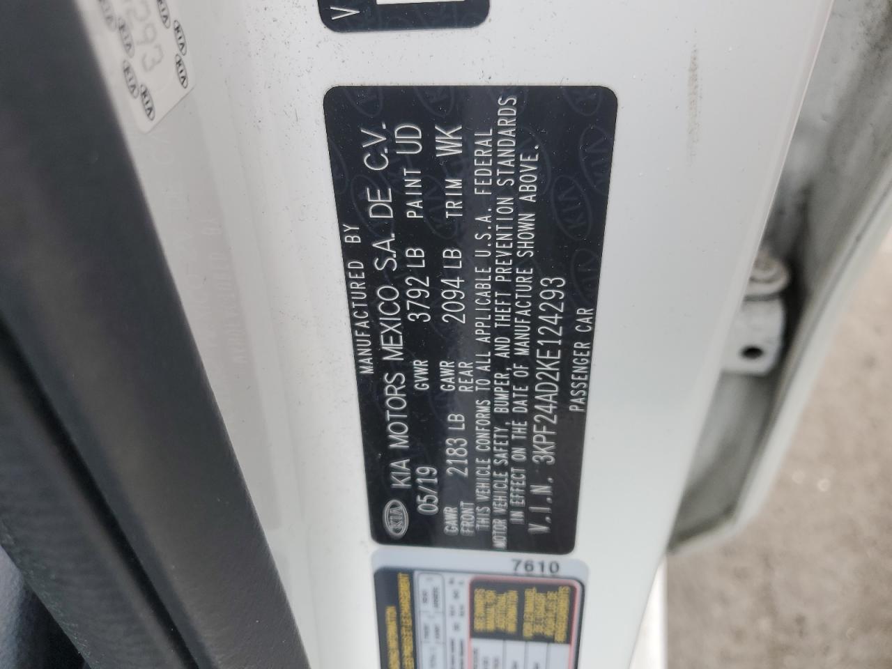 3KPF24AD2KE124293 2019 Kia Forte Fe