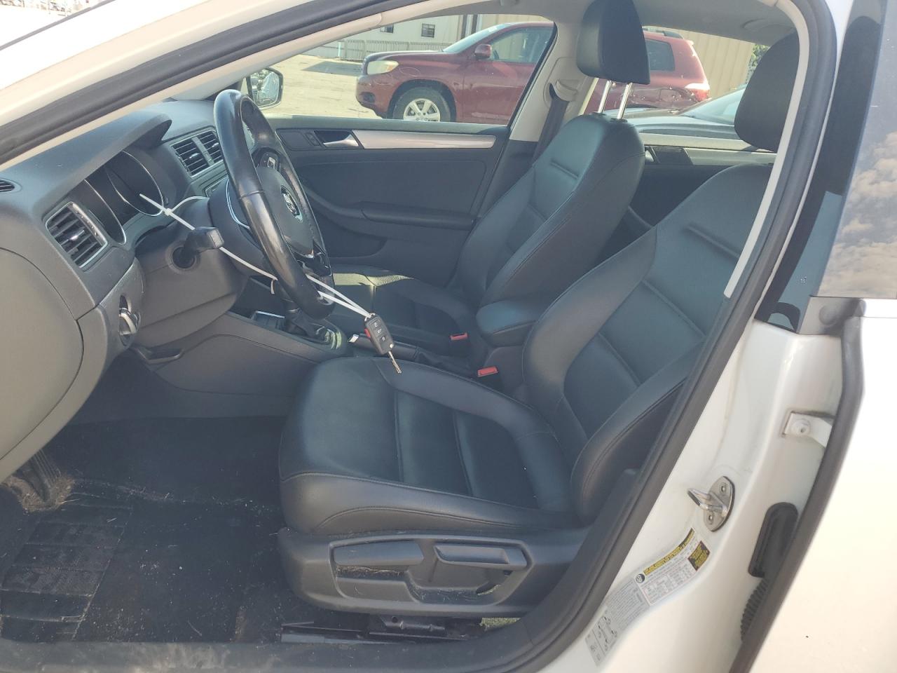 3VWDB7AJ8HM311872 2017 Volkswagen Jetta Se