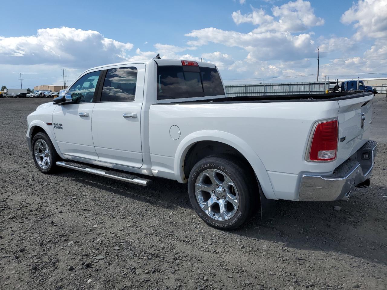 1C6RR7VM7GS186207 2016 Ram 1500 Laramie