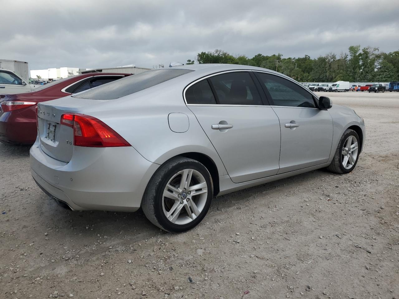 2015 Volvo S60 Premier+ vin: YV140MFCXF2317740