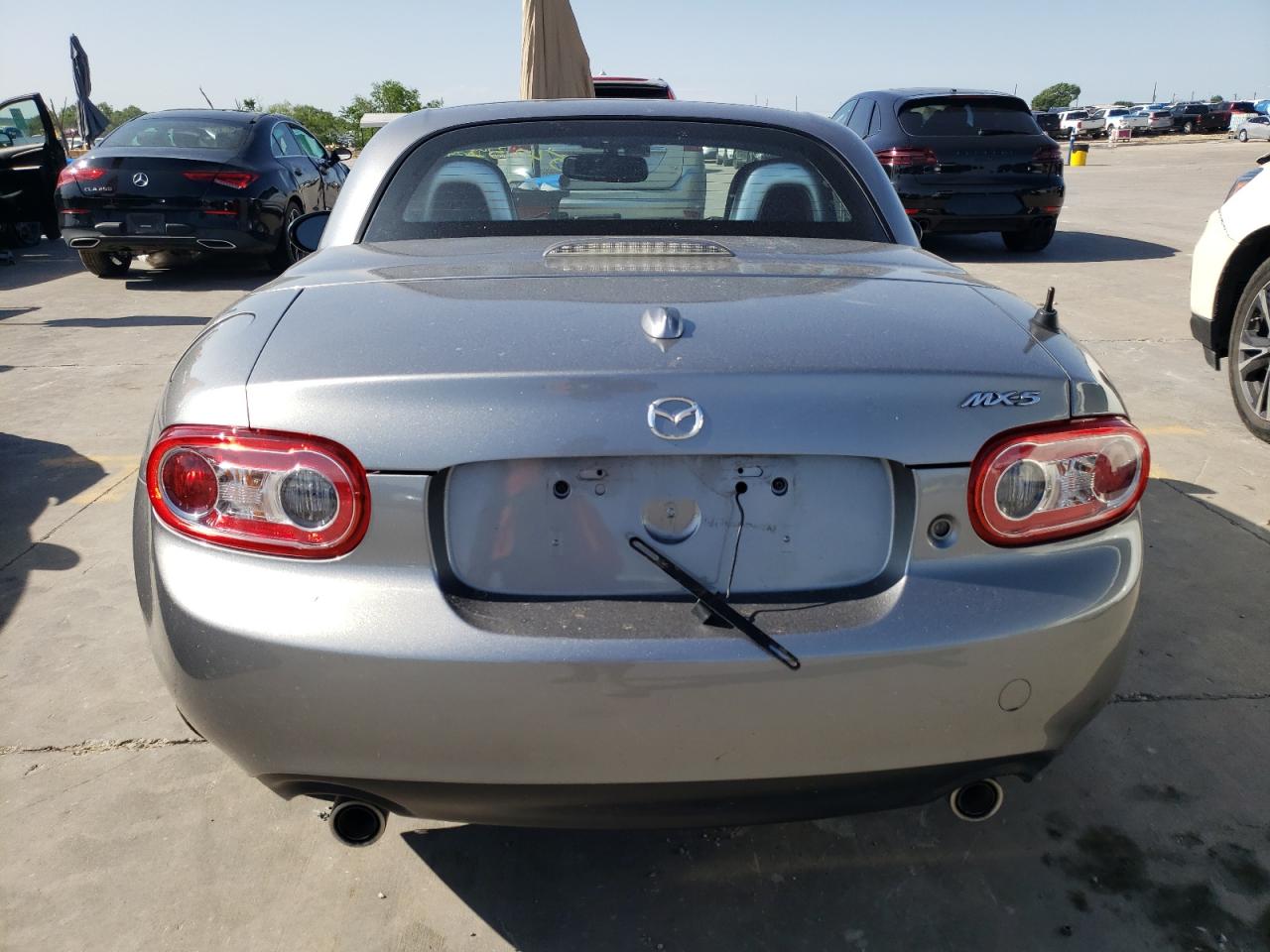 JM1NC2PF3C0221289 2012 Mazda Mx-5 Miata