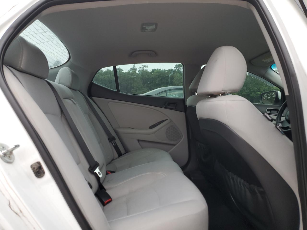 5XXGM4A79EG330456 2014 Kia Optima Lx