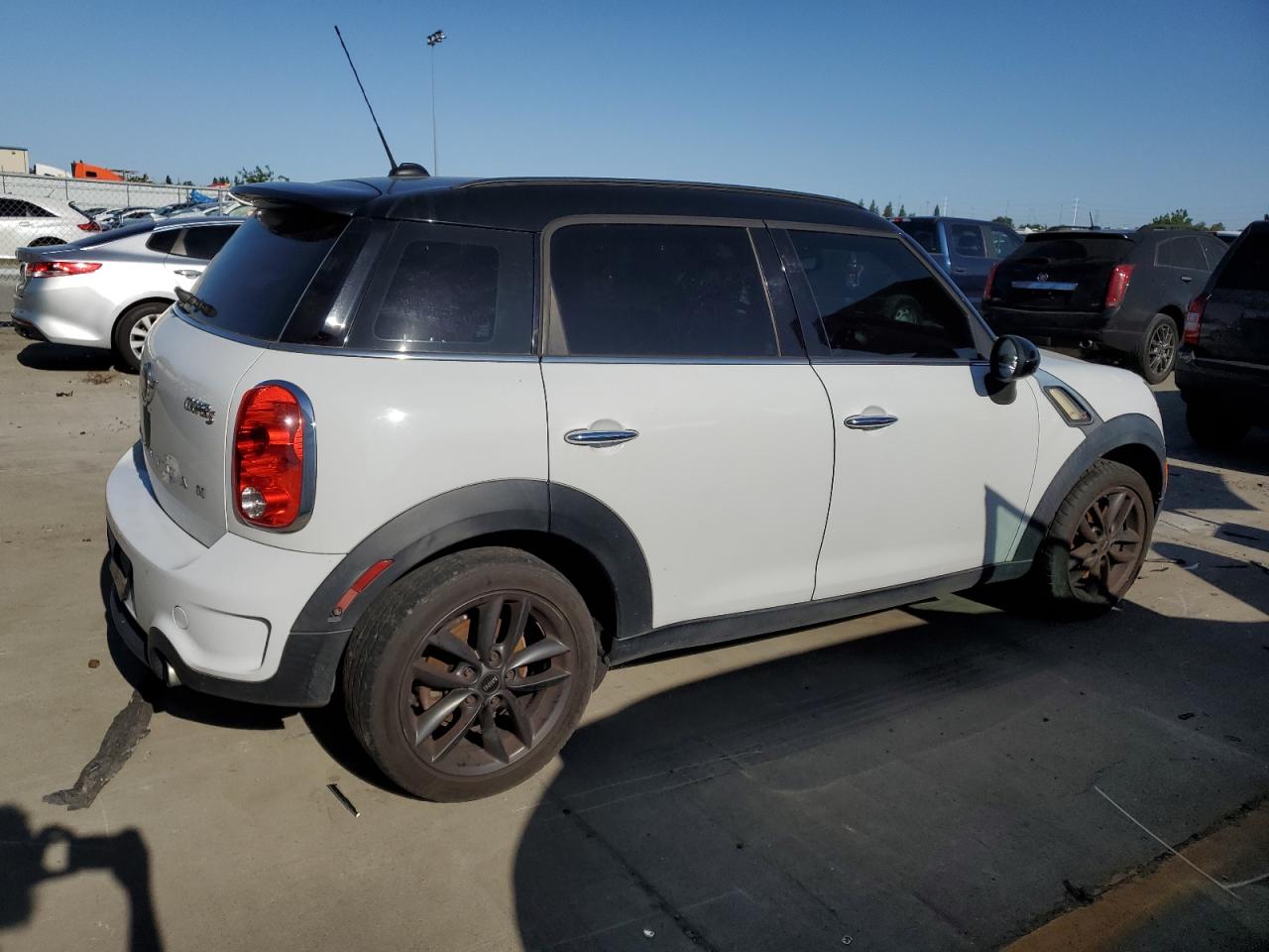 2014 Mini Cooper S Countryman vin: WMWZC3C5XEWP28613