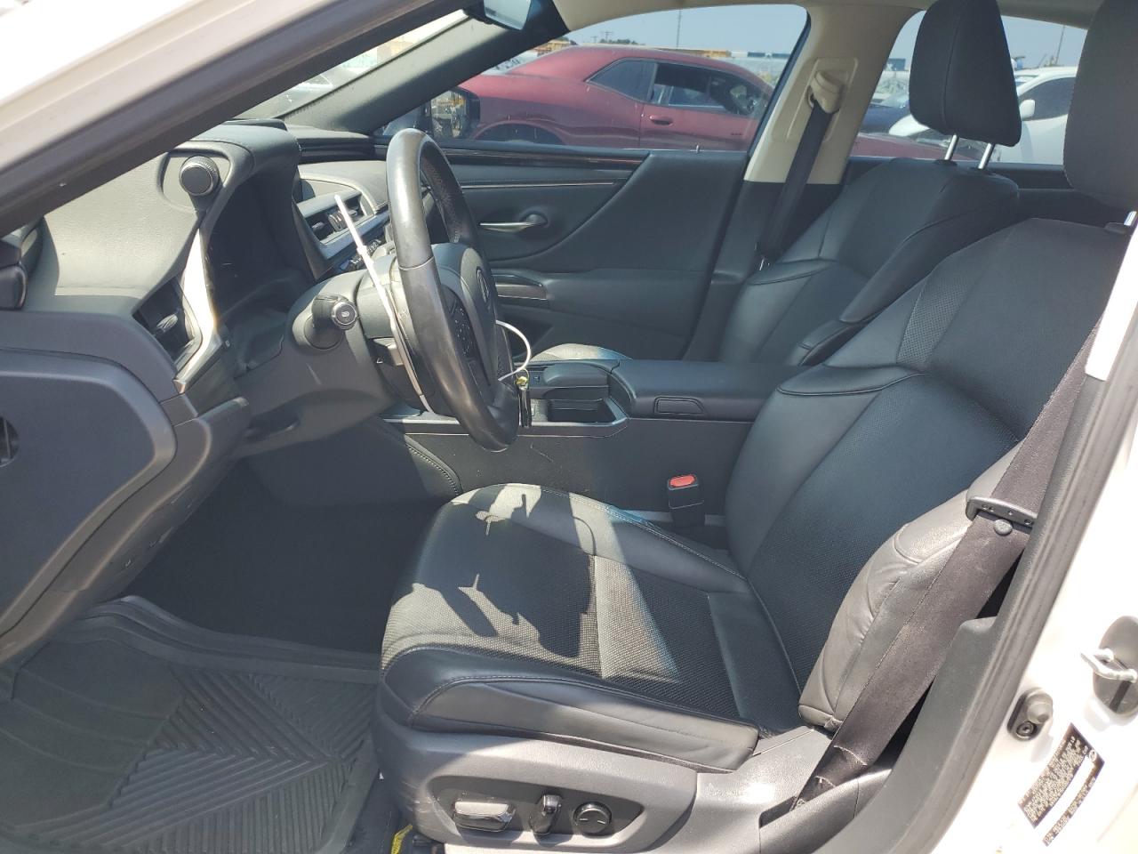 58ABZ1B15KU007018 2019 Lexus Es 350