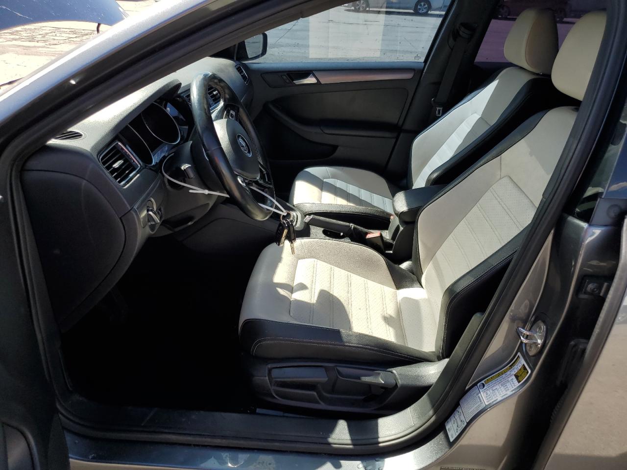 3VWD17AJ4GM386103 2016 Volkswagen Jetta Sport