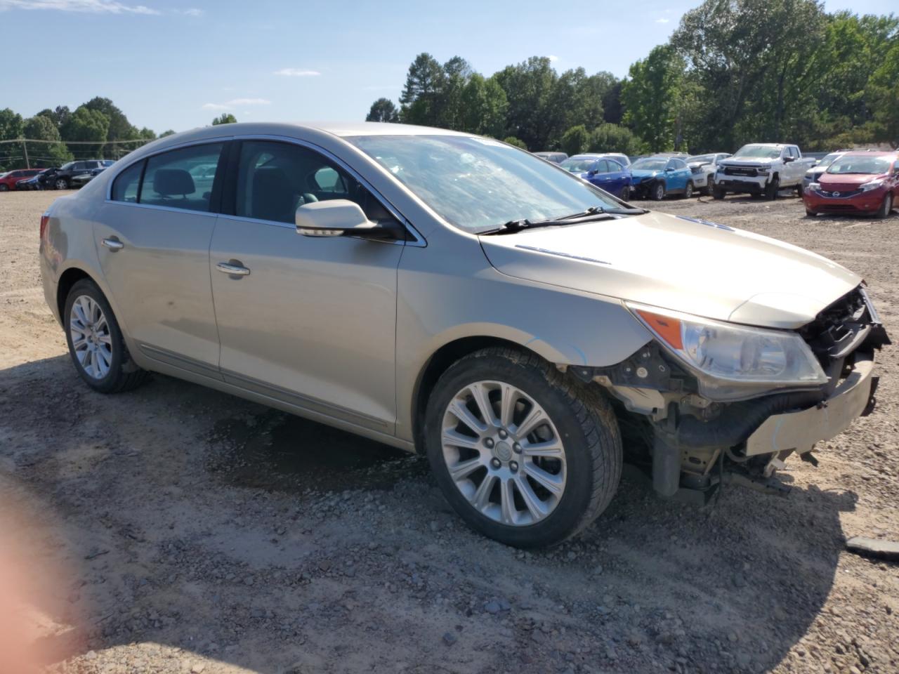 2013 Buick Lacrosse vin: 1G4GC5E31DF283657