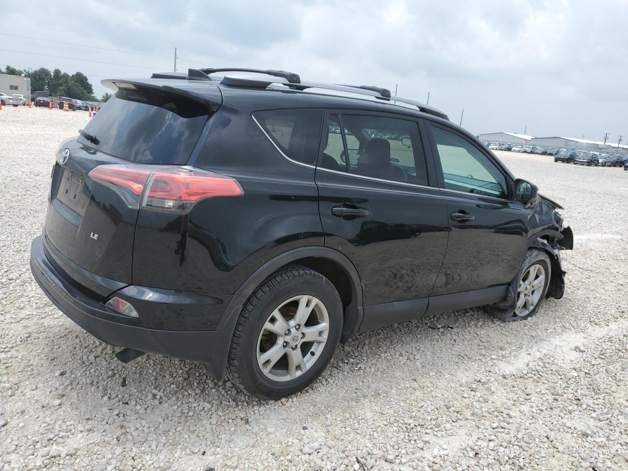 2T3ZFREV6HW384954 2017 Toyota Rav4 Le